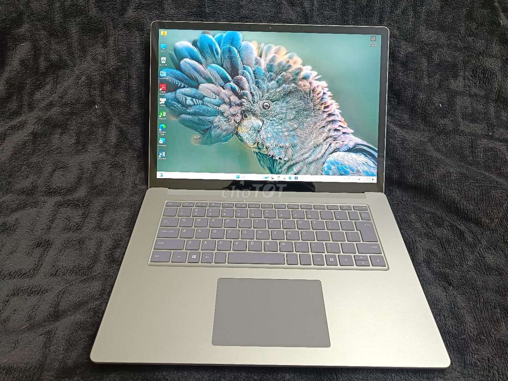 SURFACE LAPTOP  3, CPU AMD Ryzen 5, 8GB/ 256GB 15"