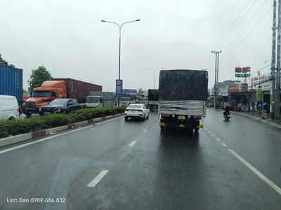 Đất thành phố Tân uyên đối diện trung tâm thương mại lô góc ngã 4. Mua bán đất tại Thị xã Tân Uyên Bình Dương được đăng bởi Thanh