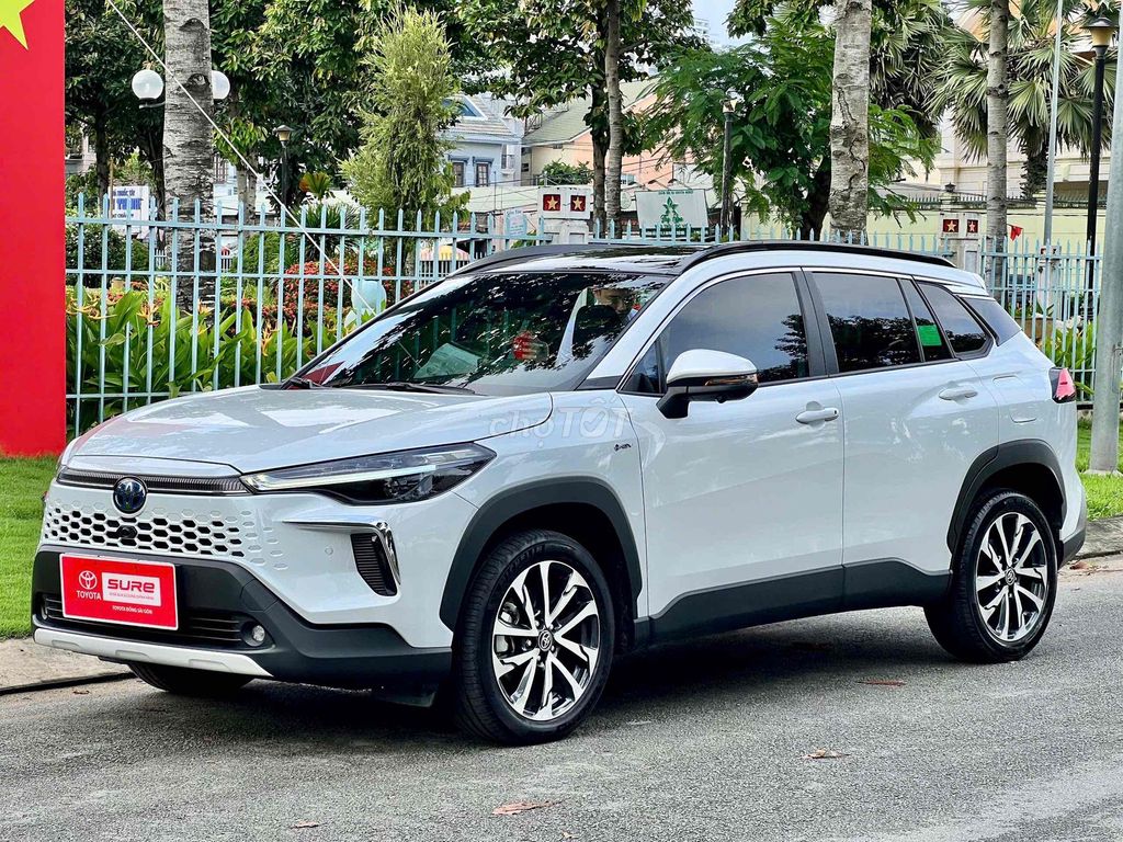 Cross Hybrid 2024 HT Vay 70% - Giá Còn Giảm. Mua bán Ô tô tại Thành phố Thủ Đức Tp Hồ Chí Minh được đăng bởi Ngọc Long Toyota Đông Sài Gòn hình 1