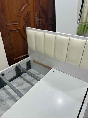 giường đệm đầu có hộc tủ. Mua bán Giường, chăn ga gối nệm tại Quận Bình Tân Tp Hồ Chí Minh được đăng bởi Minh Trang Nguyen