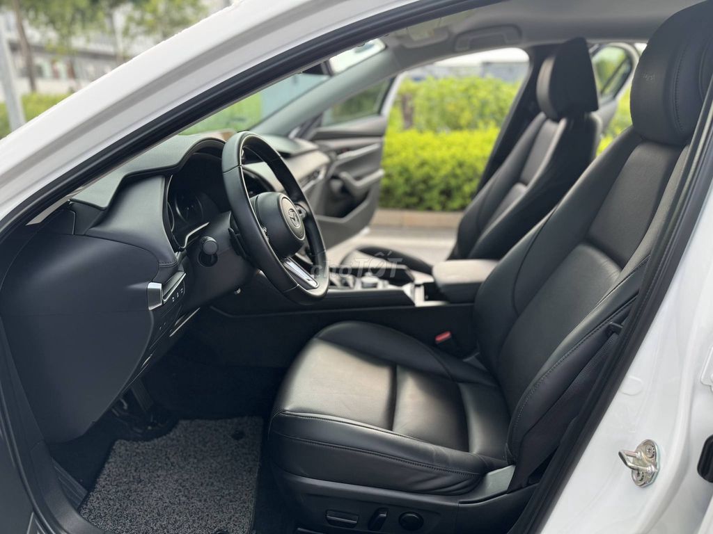 Mazda 3 2024 1.5L Luxury - 19000 km. Mua bán Ô tô tại Quận Gò Vấp Tp Hồ Chí Minh được đăng bởi Xuân Trường hình 6