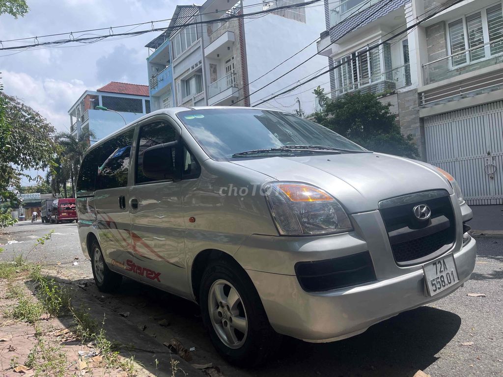 huynh dai  grand Starex 9 chỗ đời 2006 máy  dầu. Mua bán Ô tô tại Quận Bình Tân Tp Hồ Chí Minh được đăng bởi Hậu hình 1