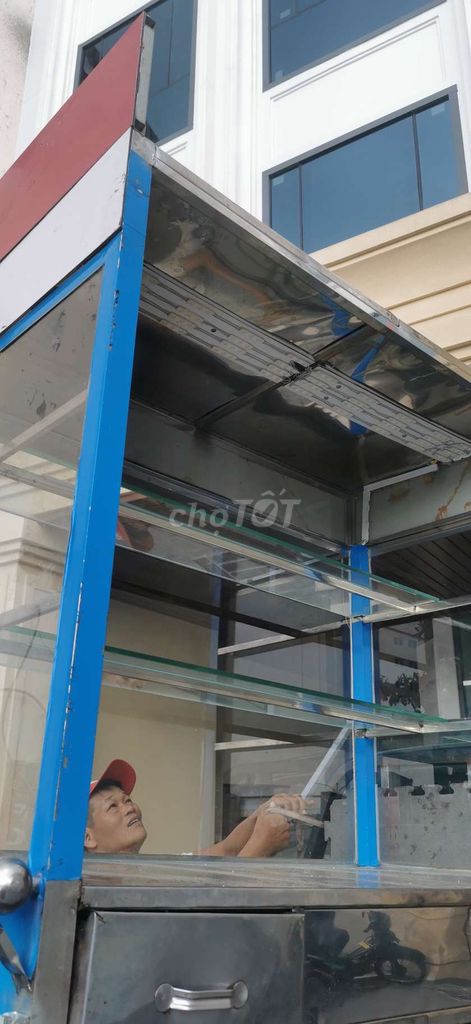 Xe đẩy bán hàng Kính, Kim loại. Mua bán Đồ chuyên dụng, Giống nuôi trồng tại Quận Tân Bình Tp Hồ Chí Minh được đăng bởi Tony Trần hình 1