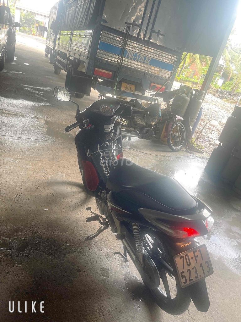 cần thanh lý xe future fi đời 2017 xe đẹp giá rẻ. Mua bán Xe máy tại Huyện Trảng Bàng Tây Ninh được đăng bởi Trương Quốc Duy hình 3