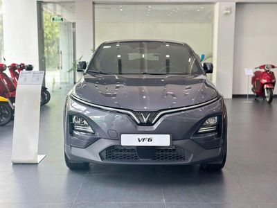 VINFAST VF6 ƯU ĐÃI GIẢM 4% - ĐĂNG KÝ CHẠY PLATFORM. Mua bán Ô tô tại Quận Tân Phú Tp Hồ Chí Minh được đăng bởi Chí Nhân VinFast hình 1