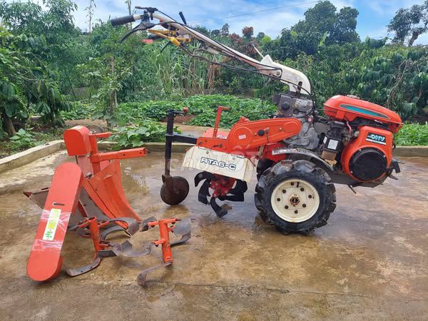 Máy Xới Đất Tạt Luống Kubota Ta9 8.5HP mới 90%. Mua bán Đồ chuyên dụng, Giống nuôi trồng tại Huyện Lâm Hà Lâm Đồng được đăng bởi Nguyễn  hưng hình 1