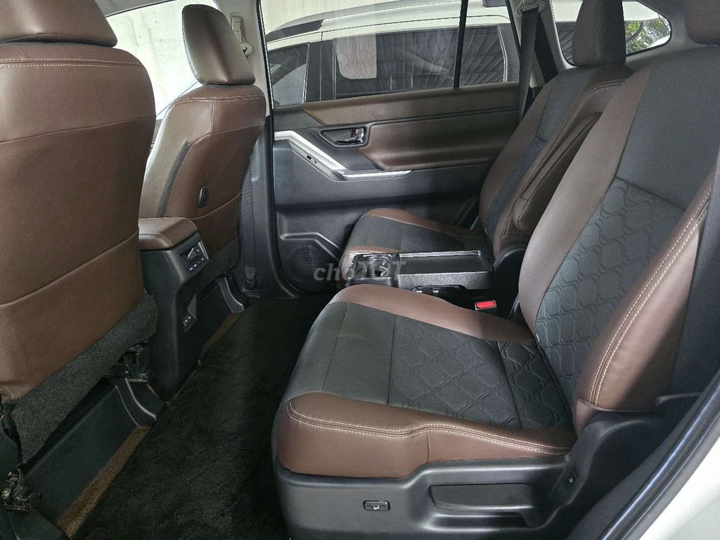 Toyota Innova Cross HEV 2024 Trắng 3500 km. Mua bán Ô tô tại Quận 10 Tp Hồ Chí Minh được đăng bởi A liêm hình 5