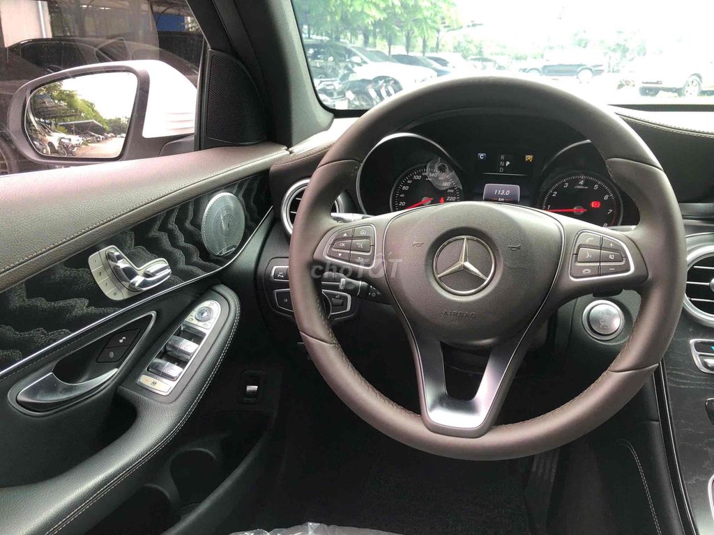 Mercedes Benz GLC Class 2*** km. Mua bán Ô tô tại Thành phố Thủ Đức Tp Hồ Chí Minh được đăng bởi Long hình 17