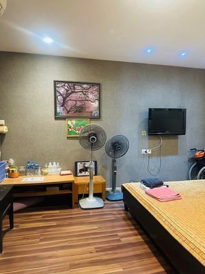 Căn hộ 90 m² · 3 PN · Phố Lê Trọng Tấn