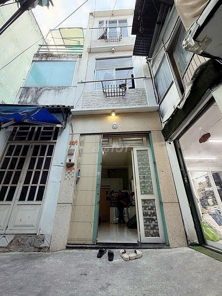 Nhà Bà Hạt Q10 21m2 3 tầng hẻm 3m chỉ 3.4 tỷ. Mua bán Nhà ở tại Quận 10 Tp Hồ Chí Minh được đăng bởi Khoa 95 hình 2