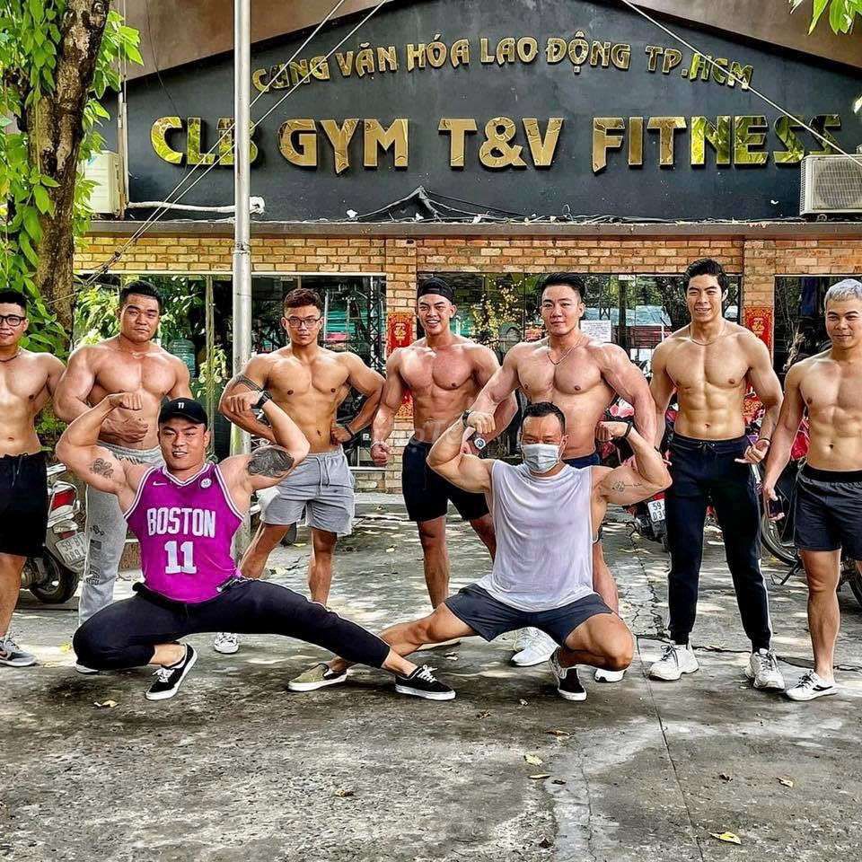 Lễ tân phòng gym quận 1