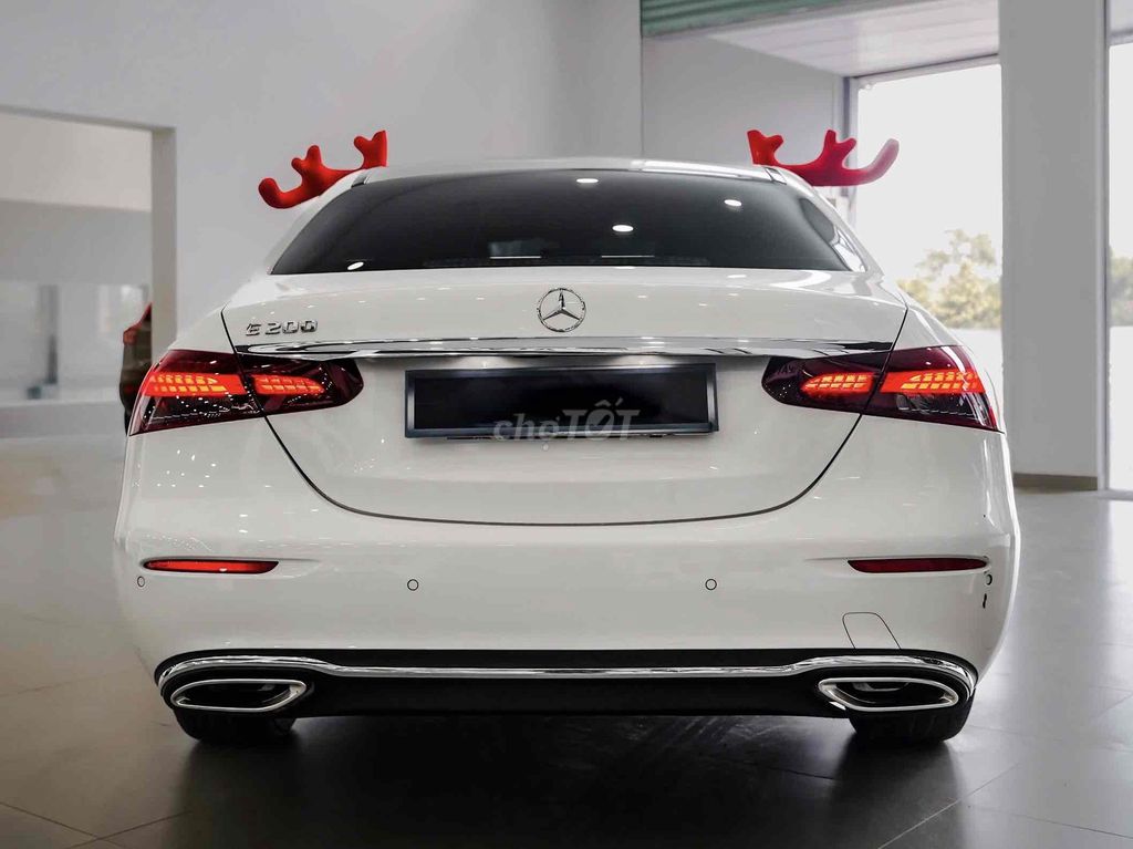 Mercedes E200 Exclusive V1 Model 2025. Mua bán Ô tô tại Quận 7 Tp Hồ Chí Minh được đăng bởi Hoàng Thọ hình 3
