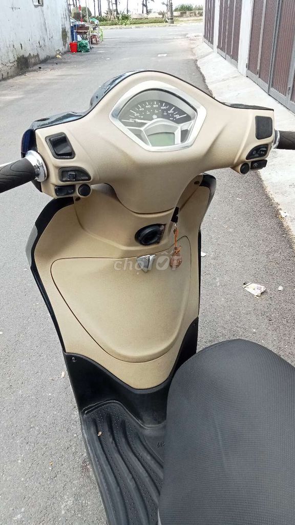 Xe ĐẸP. Máy Êm Ru, Đầy Đủ Giấy Tờ và chất năg. Mua bán Xe máy tại Quận Thanh Khê Đà Nẵng được đăng bởi Trần Khải hình 7