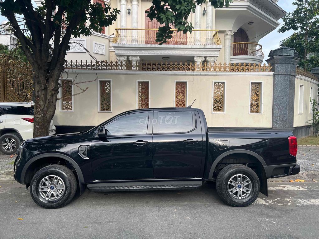 🍀Bán FORD RANGER XLS AT - 4x2 - Sx 2024 - màu đen. Mua bán Ô tô tại Quận Bình Tân Tp Hồ Chí Minh được đăng bởi MR Hiền  hình 3