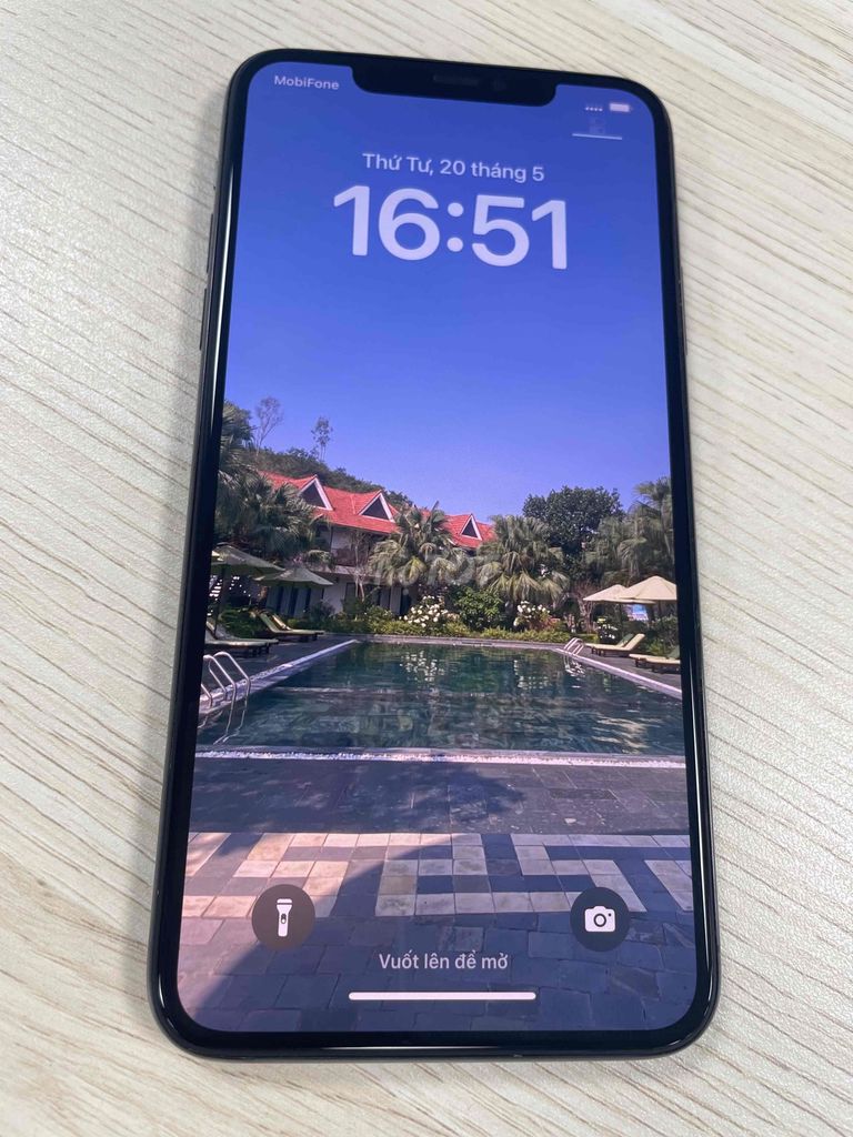 iPhone 11 Pro Max 64GB Xanh rêu. Mua bán Điện thoại tại Quận Hoàn Kiếm Hà Nội được đăng bởi Châu Anh hình 1