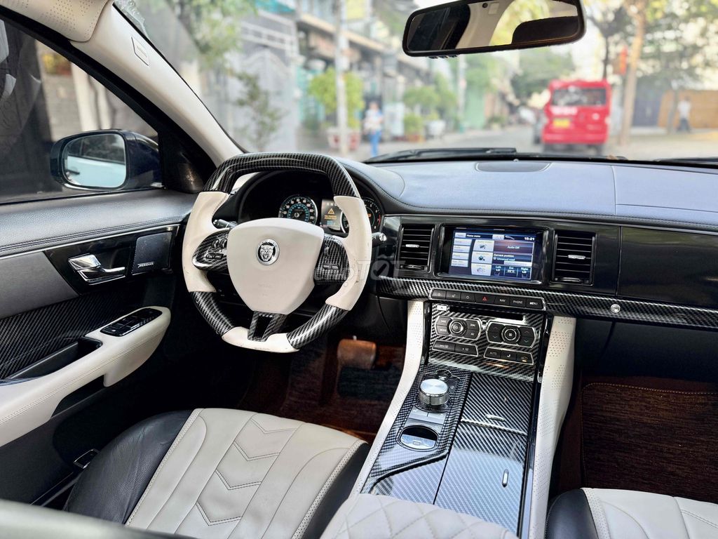 Jaguar XF 2013 2.0 AT - 90000 km. Mua bán Ô tô tại Quận Tân Phú Tp Hồ Chí Minh được đăng bởi Lê Băng Vinh hình 13
