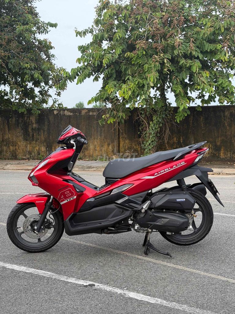 Воздушный клинок Honda 2024 красный