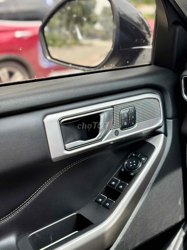 Ford Explorer 2022 Limited 4WD - 92 km. Mua bán Ô tô tại Thành phố Thủ Dầu Một Bình Dương được đăng bởi Xe Bán Tải Bình Dương hình 12