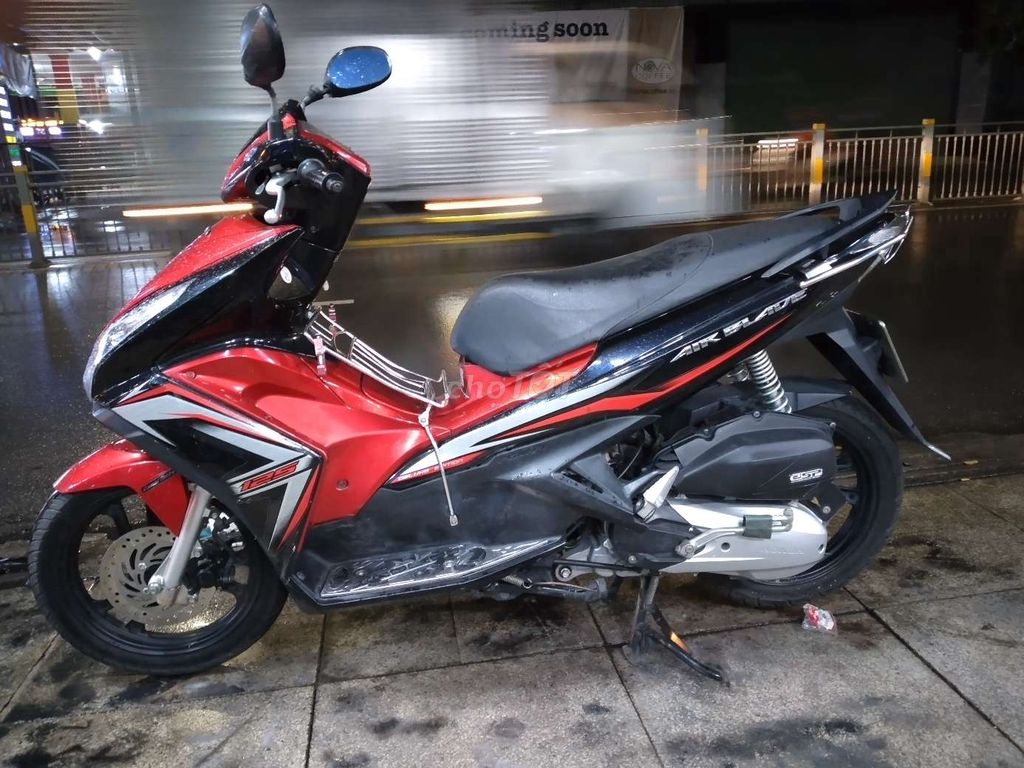 0988712522 - Air Blade 125cc.xe đẹp.còn dán keo.tp chính chủ.