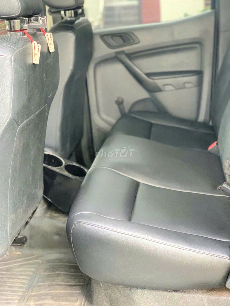 FORD RANGER SỐ SÀN 2 CẦU 4X4 CỰC KHỎE. Mua bán Ô tô tại Quận 7 Tp Hồ Chí Minh được đăng bởi Tuấn  hình 7