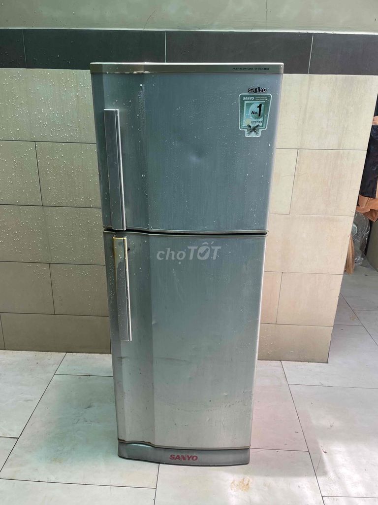 Tủ lạnh Sanyo SR-S19JN(S) 186L Xám. Mua bán Tủ lạnh tại Quận Bình Thạnh Tp Hồ Chí Minh được đăng bởi NGUYỄN VĂN HÀO hình 1