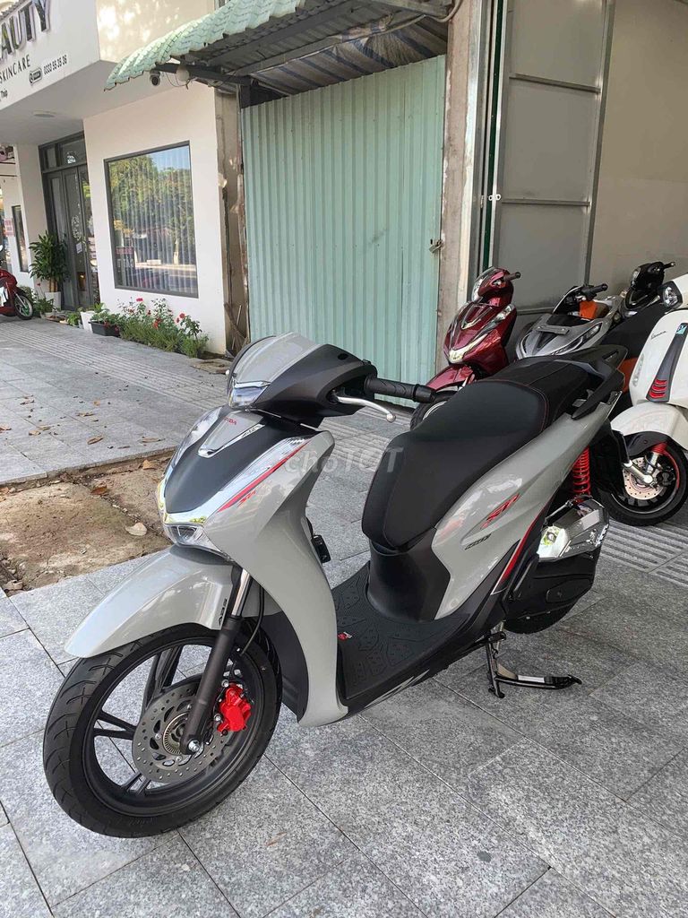 SH 160i bản Thể Thao. Mua bán Xe máy tại Thành phố Sa Đéc Đồng Tháp được đăng bởi DUY CƯỜNG hình 1