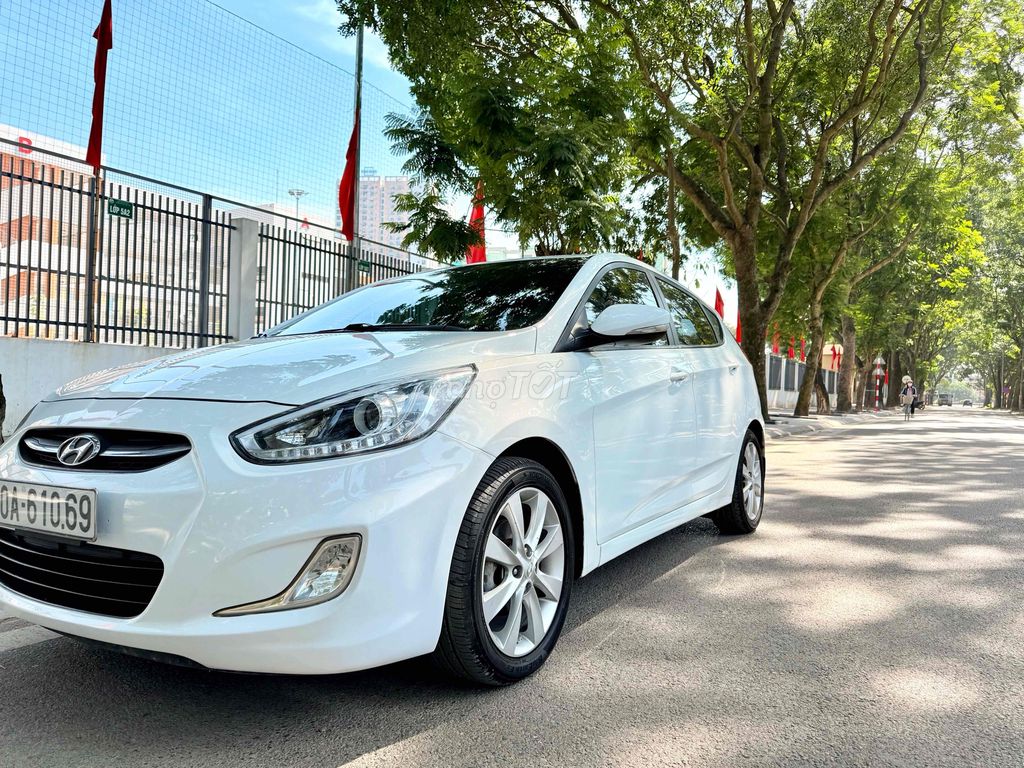 Hyundai Accent 2015 photo 4