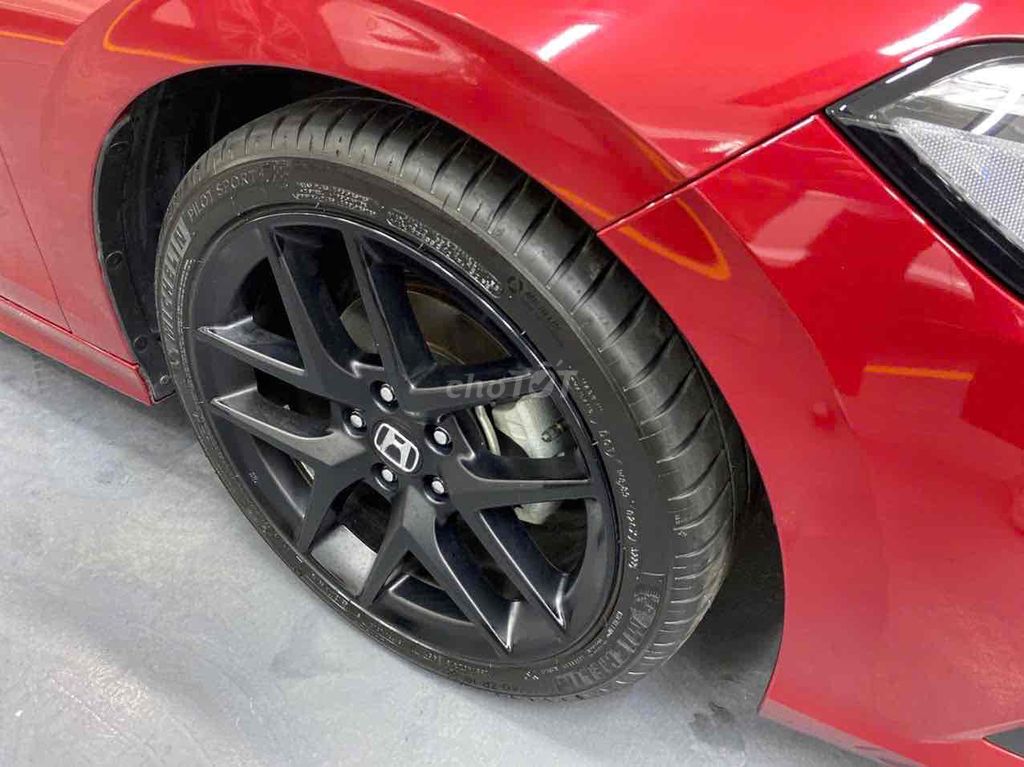 Honda Civic RS 2022 Đỏ 11.000 km. Mua bán Ô tô tại Thành phố Thủ Đức Tp Hồ Chí Minh được đăng bởi Long Auto Vạn Phúc hình 5
