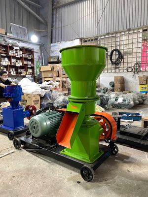 Máy ép cám viên S200. Mua bán Đồ chuyên dụng, Giống nuôi trồng tại Thị xã Sơn Tây Hà Nội được đăng bởi Hằng Bình Quân 