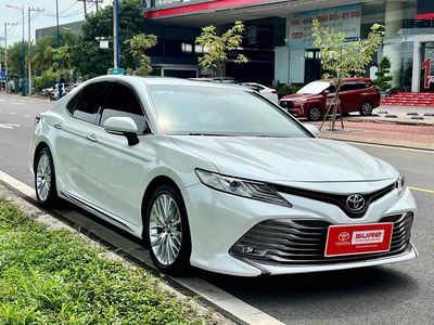 Toyota Camry 2.5Q 2019 màu trắng ngọc trai. Mua bán Ô tô tại Thành phố Thủ Đức Tp Hồ Chí Minh được đăng bởi Hữu Phúc