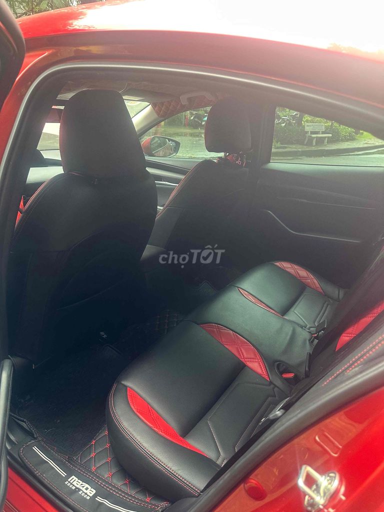 Mazda 3 2022 1.5L Deluxe - 6000 km. Mua bán Ô tô tại Huyện Nhà Bè Tp Hồ Chí Minh được đăng bởi thanh mai hình 6