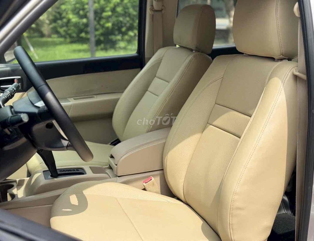 Bán Ford Everets đời 2009 số tự động máy dầu. Mua bán Ô tô tại Quận 3 Tp Hồ Chí Minh được đăng bởi Hoàng Gia Auto hình 10