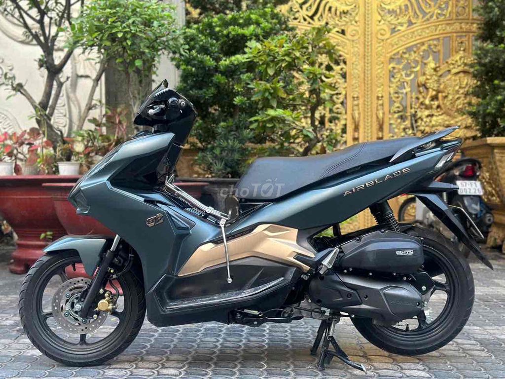 BÁN XE AB 150 ABS ĐỜI 2022. Mua bán Xe máy tại Quận 10 Tp Hồ Chí Minh được đăng bởi Châu Thị Linh Chi hình 5