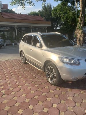 Hyundai Santa Fe 2010  - 120000 km. Mua bán Ô tô tại Huyện Đông Anh Hà Nội được đăng bởi Nguyễn Thanh Nghị
