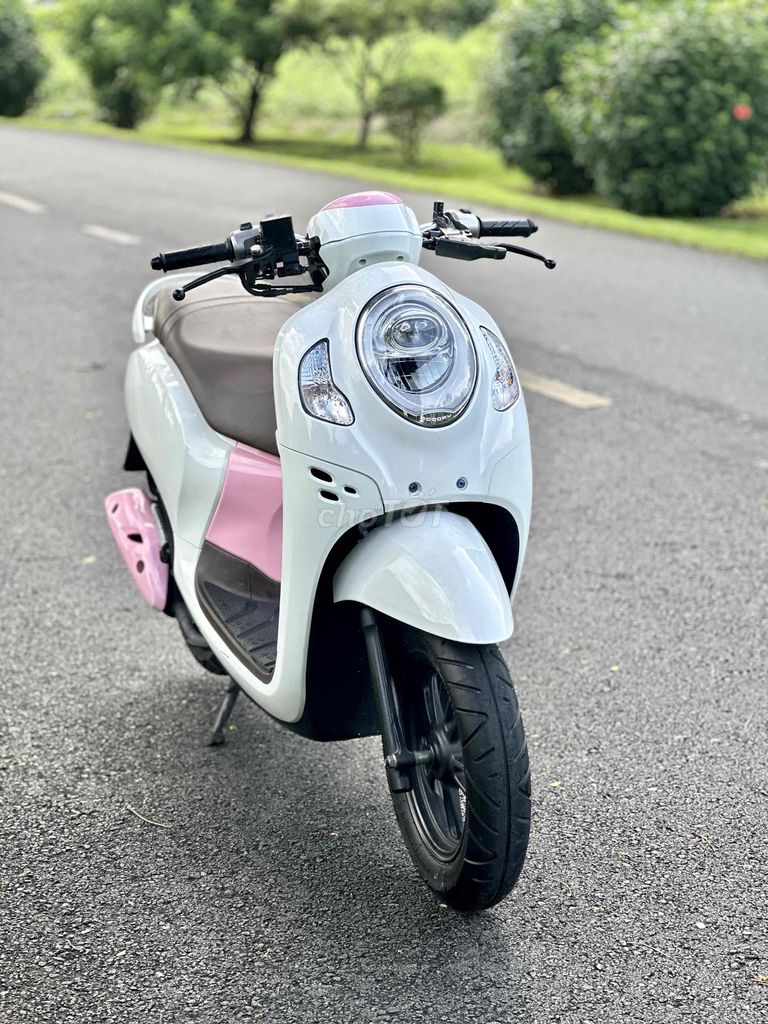 ✅✅ Scoopy 2023. Zin Nguyên Bản. Siêu Keng Ngay Chủ. Mua bán Xe máy tại Quận Gò Vấp Tp Hồ Chí Minh được đăng bởi VESPA ĐỨC NGUYỄN  hình 3