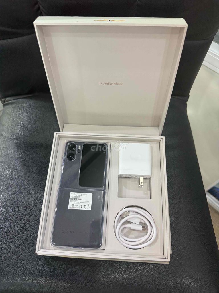 Oppo Find N2 Flip còn 11 tháng bảo hành Fullbox