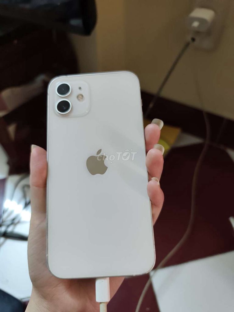 Apple iPhone 12 64GB Trắng 99%. Mua bán Điện thoại tại Quận Phú Nhuận Tp Hồ Chí Minh được đăng bởi Hà my hình 1
