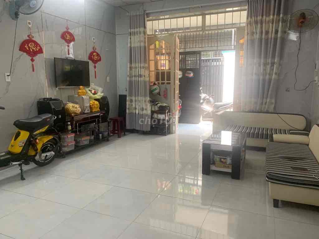 NHÀ 72M2- HẺM XE HƠI- MẤY BƯỚC CHÂN VÀO MEGA MARKET- 700M QUA GÒ VẤP