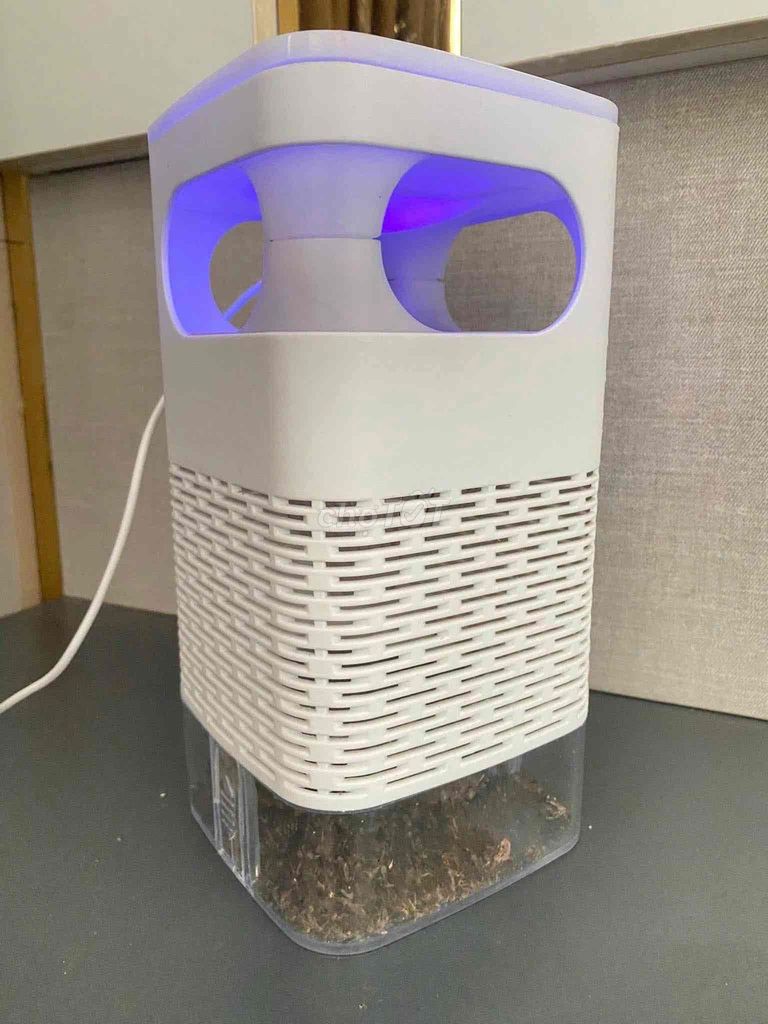 Đèn bắt muỗi nhựa Trắng. Mua bán Đèn tại Huyện Kiến Thuỵ Hải Phòng được đăng bởi Hà Ngọc  hình 1