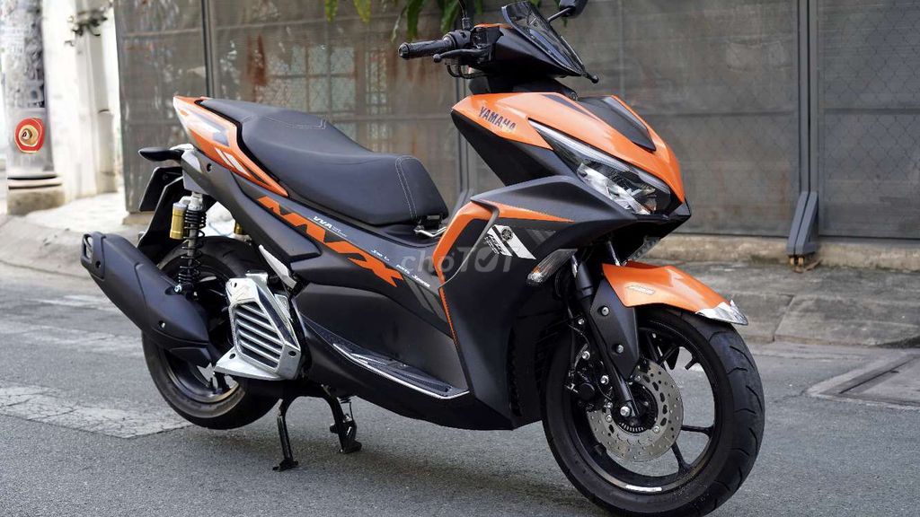 Yamaha NVX V2 Cam Đen - Biển Đẹp