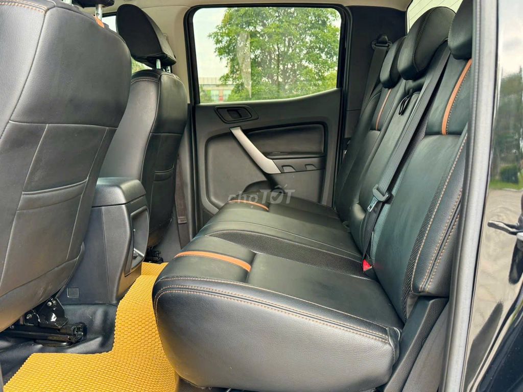 Ranger XLS 2020 máy dầu số sàn 4x2 màu đen. Mua bán Ô tô tại Quận 12 Tp Hồ Chí Minh được đăng bởi Xuân Trường hình 3