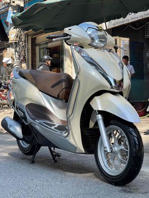 Honda Lead 2018 125 màu Kem. Mua bán Xe máy tại Quận Đống Đa Hà Nội được đăng bởi Hà