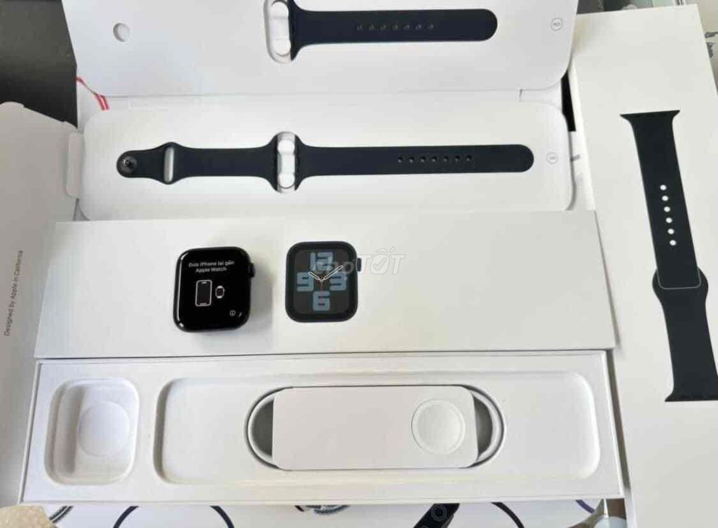 bán apple watch se 44 Đen gen 2 lte Esim pin 100%