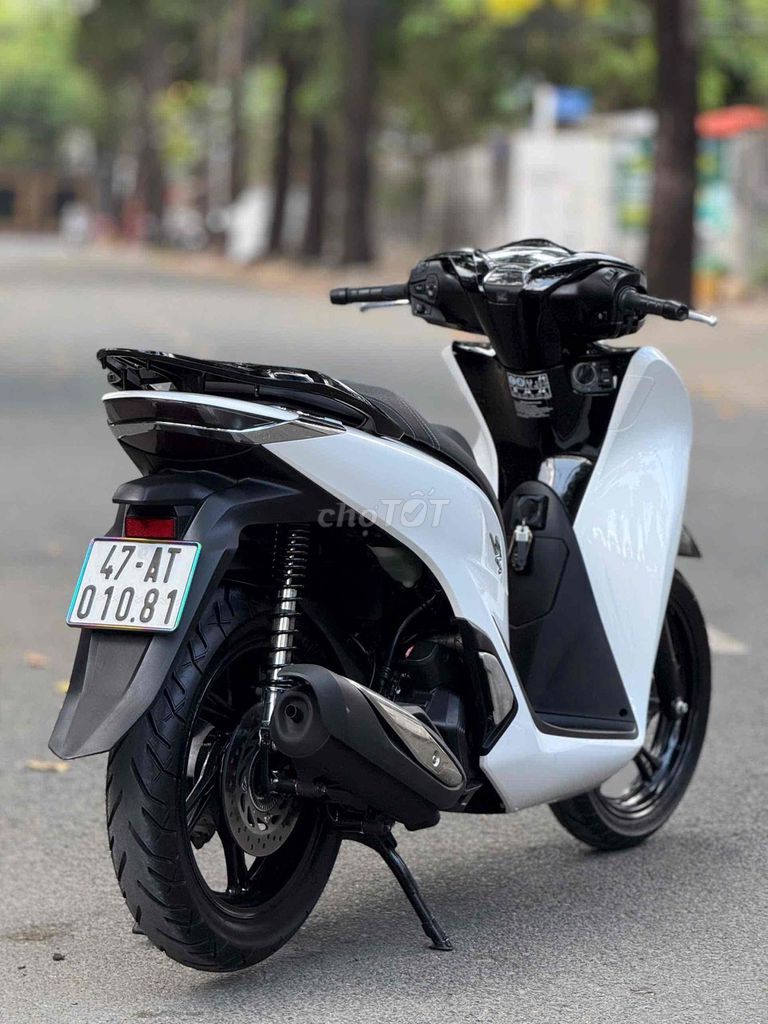 Sh 150i ABS 2020 TRẮNG ( GÓP BAO NỢ 6 ). Mua bán Xe máy tại Thành phố Thủ Đức Tp Hồ Chí Minh được đăng bởi Vũ Vũ hình 6
