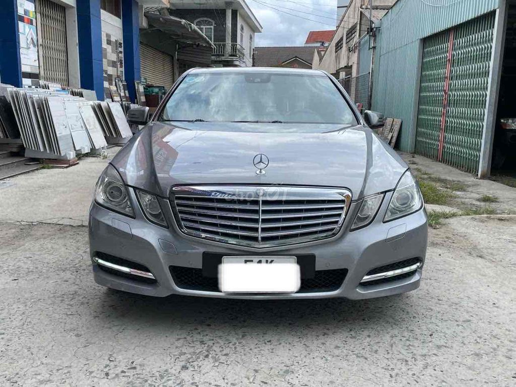 E250 1.8CGi rất mới, cuối 2009 form mới. Mua bán Ô tô tại Thành phố Mỹ Tho Tiền Giang được đăng bởi NGHĨA NHÂN chuyên xe đẹp hình 3