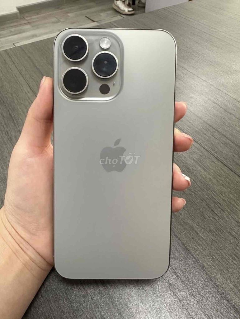iPhone 15 Pro Max 256GB Xám VN. Mua bán Điện thoại tại Quận Phú Nhuận Tp Hồ Chí Minh được đăng bởi tú anh hình 1