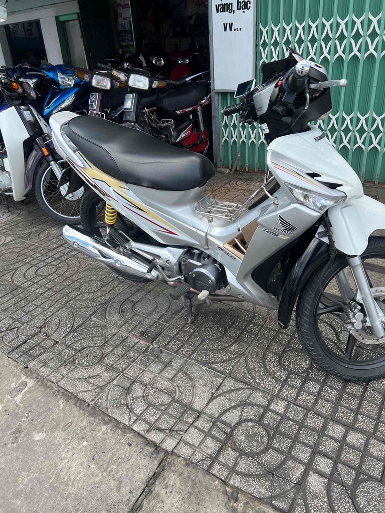 bán Fu x vô đồ nhut  biển số 64. Mua bán Xe máy tại Quận Ninh Kiều Cần Thơ được đăng bởi Mười hình 1