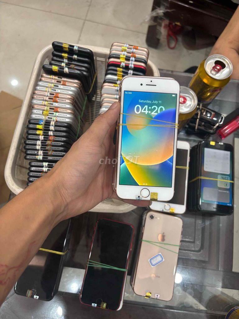 Apple iPhone 8 Vàng hồng Đã sử dụng. Mua bán Điện thoại tại Quận Đống Đa Hà Nội được đăng bởi Trường Đông Dương hình 1