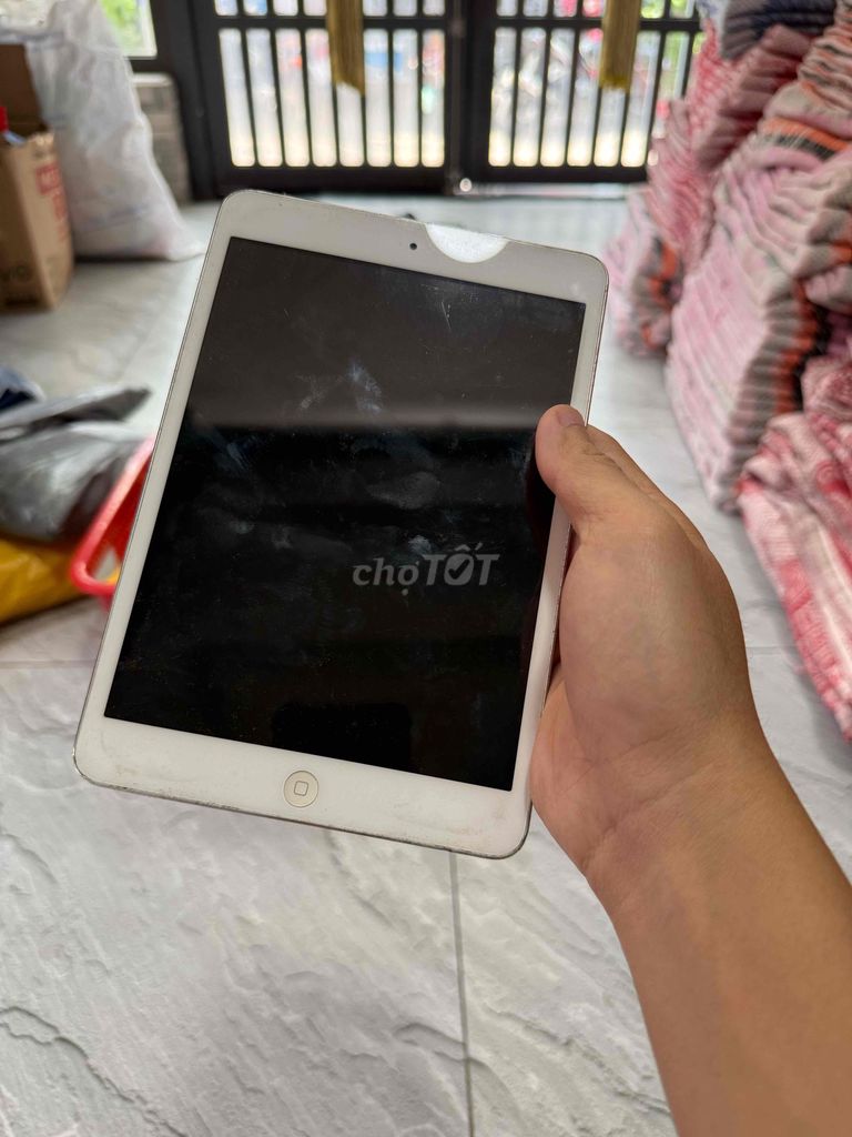 Apple iPad Mini 1 Bạc Xác. Mua bán Máy tính bảng tại Huyện Hóc Môn Tp Hồ Chí Minh được đăng bởi Since94 hình 1