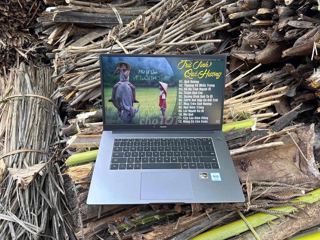 Huawei AMD Ryzen 5 15.6 inch 8GB/256GB. Mua bán Laptop tại Thành phố Vĩnh Long Vĩnh Long được đăng bởi Ngà Trần hình 1